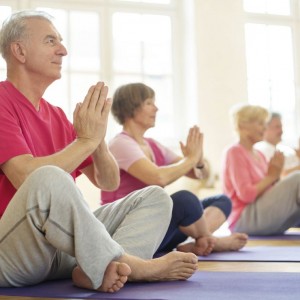 Seniors+yoga_4e36b1fa-0c27-4c2e-9178-7038659cf250-prv